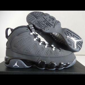 Air Jordan Retro 9